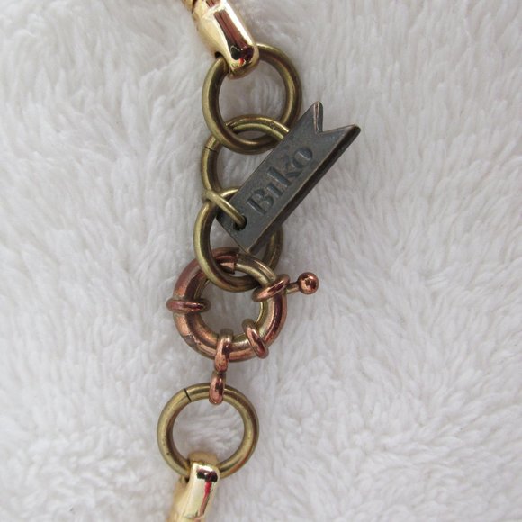 BIKO Freya 18kt Gold Plated Onyx Hand-Cast Tassel Pendant Made in Canada - Picture 3 of 7